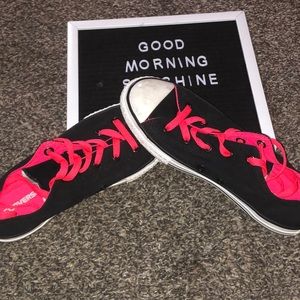 Converse❤️❤️ size 4 pink&black